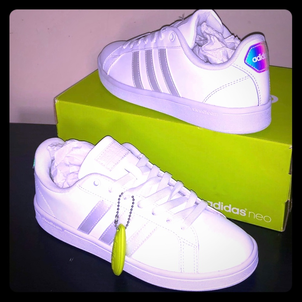 Adidas Cloudfoam Advantage - Size 6(W)